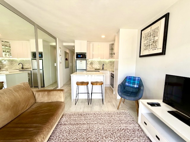 1 Bedroom Property for Sale in Waves Edge Western Cape